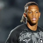 Botafogo enfrenta Athletico-pr com desfalques importantes e mudanças na lista de relacionados