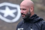 Botafogo enfrenta entrave financeiro para possível rescisão com Franclim Carvalho