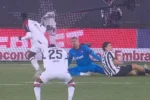Botafogo enfrenta risco de queda na tabela após revés para o Athletico-pr