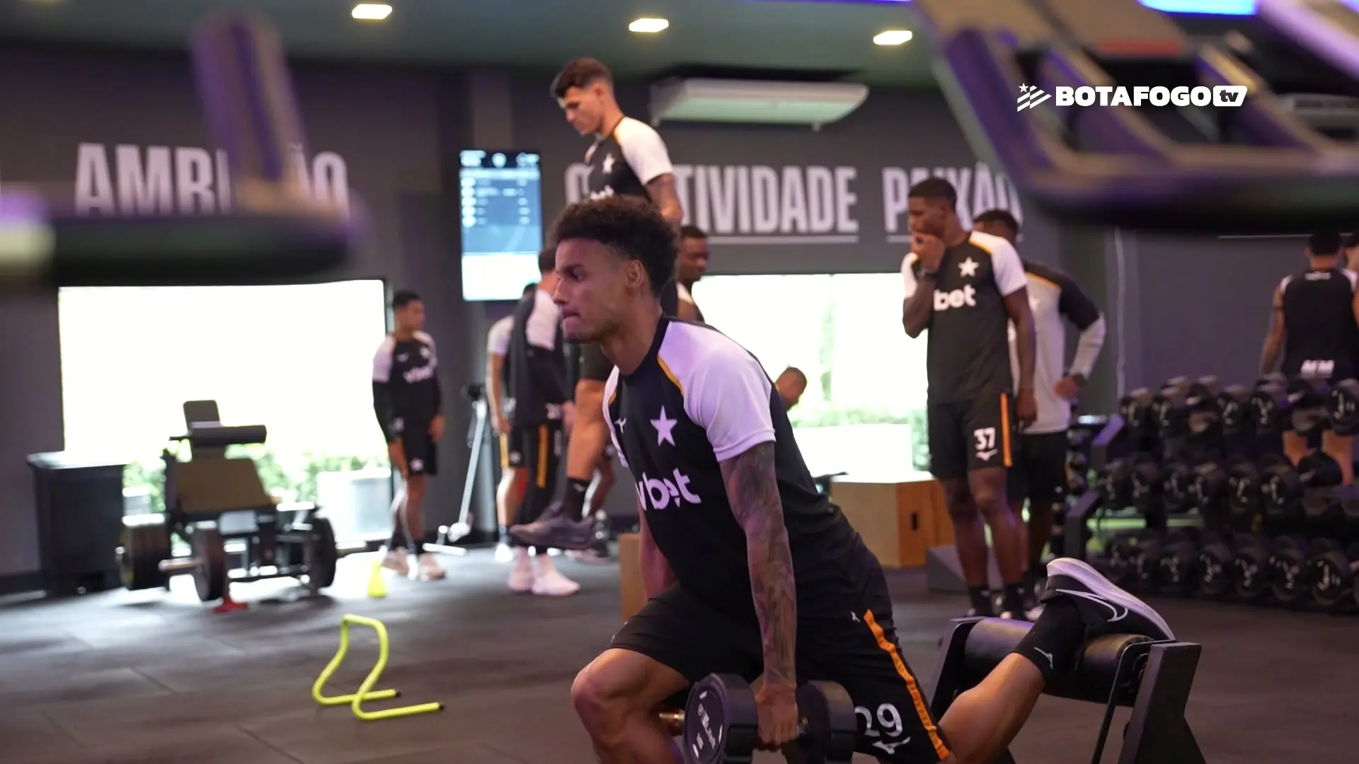 Botafogo intensifica preparação física visando confronto decisivo na Sul-americana