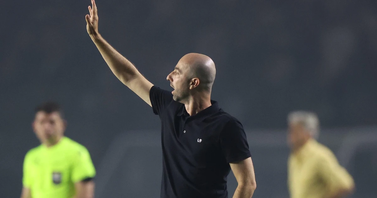 Botafogo mantém cautela na busca por novo técnico e aposta em Rodrigo Bellão