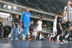 Botafogo perde para o Athletico-pr no Nilton Santos e aumenta pressão por resultados