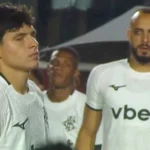 Botafogo perde para o Vitória e cai na tabela do Campeonato Brasileiro