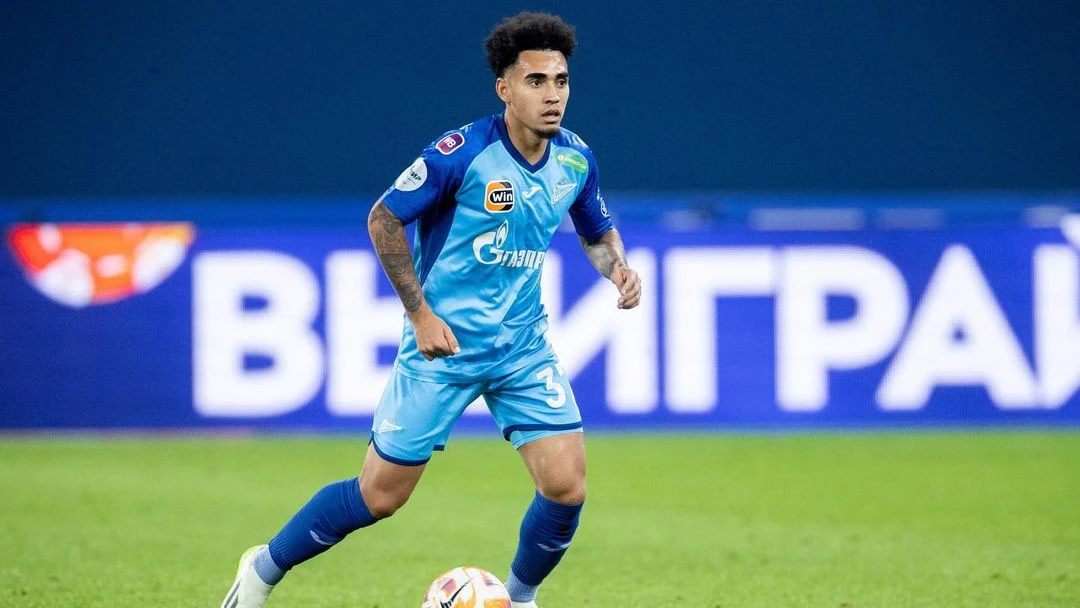 Botafogo recusa investida do Zenit pela contratação do volante Du Queiroz