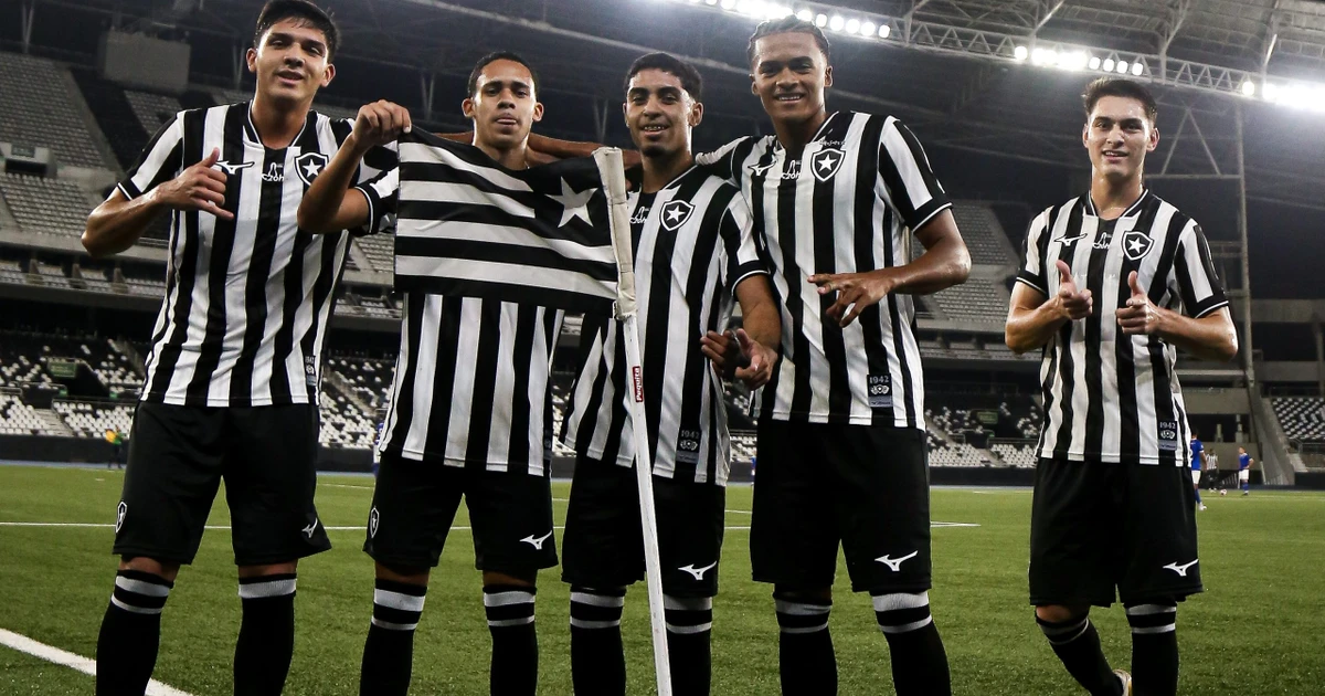 Botafogo retorna à Copa do Brasil Sub-20 e define estreia contra o Estrela de Março
