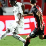 Botafogo sofre volume ofensivo recorde do Vitória em derrota no Brasileirão
