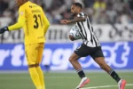 Botafogo vence Cienciano no Nilton Santos, mas é eliminado da Sul-americana