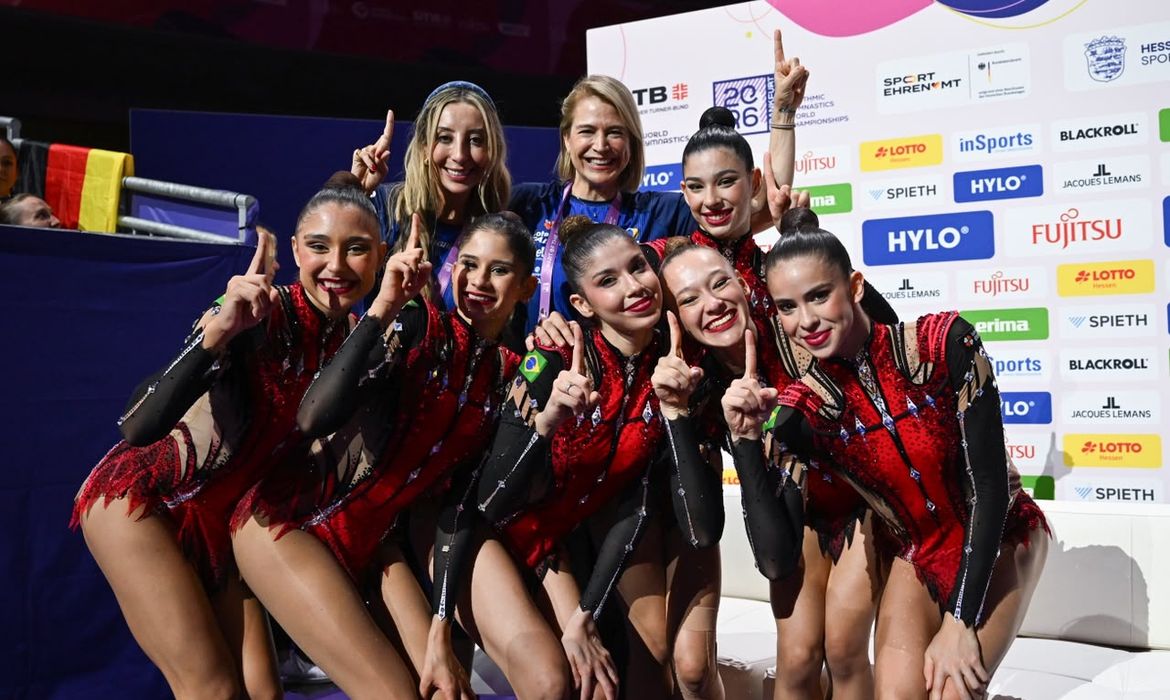 Brasil conquista dois ouros inéditos no Mundial de ginástica rítmica em Frankfurt