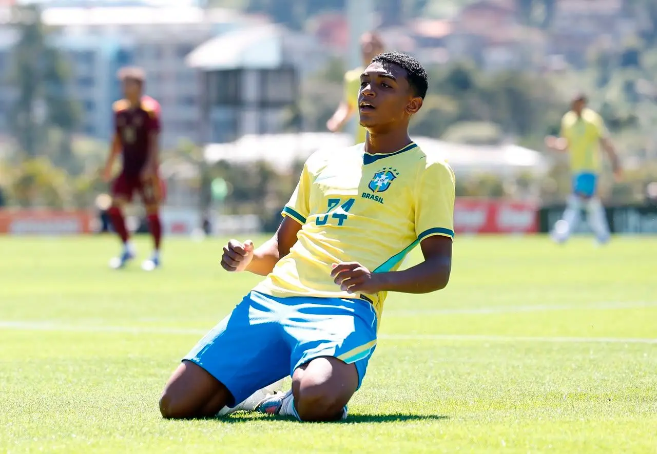 Brasil sub-17 supera Venezuela de virada em teste preparatório para o Mundial