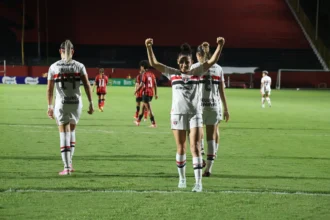 Brasileirão feminino: confronto de equipes tradicionais define rumos na competição