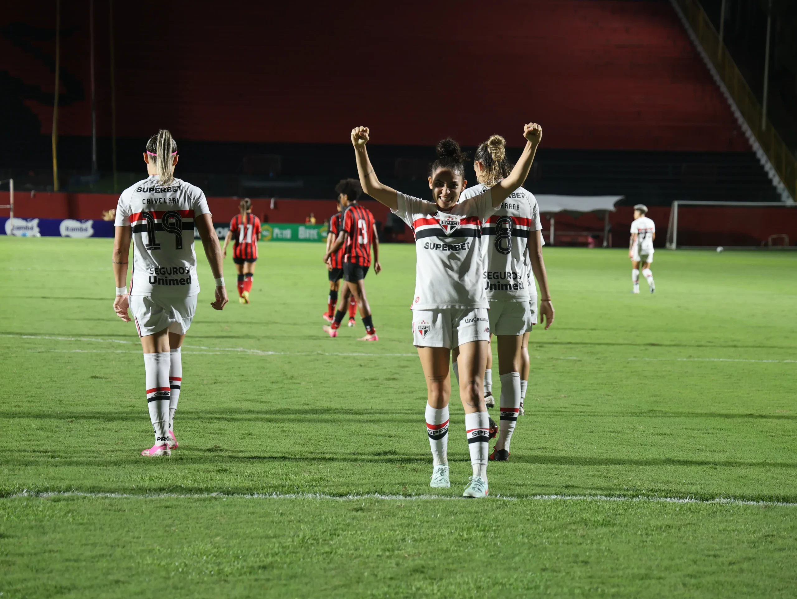Brasileirão feminino: confronto de equipes tradicionais define rumos na competição