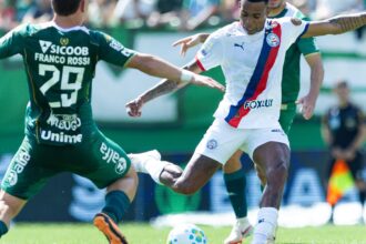 Brasileirão tem empate eletrizante entre Chapecoense e Bahia na Arena Condá
