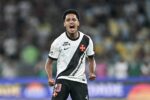 Brenner brilha no Maracanã e garante classificação do Vasco na Copa do Brasil
