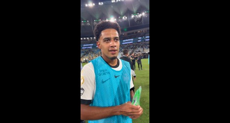 Brenner celebra atuação decisiva em vitória do Vasco sobre o Fluminense