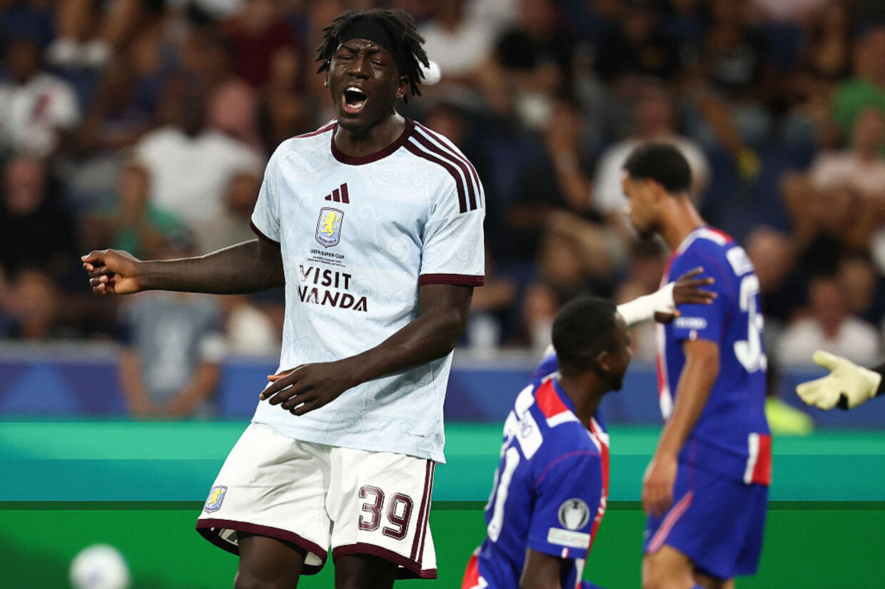 Brian Madjo estreia pelo Aston Villa e ganha destaque após Supercopa