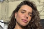 Bruna Linzmeyer demonstra apoio ao Vasco da Gama em visita a São Januário