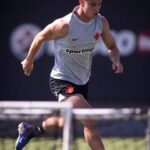 Bruno Lopes realiza trabalho de prevenção física no CT Moacyr Barbosa