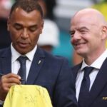 Cafu e Roberto Carlos manifestam apoio a Gianni Infantino em meio à crise na Fifa