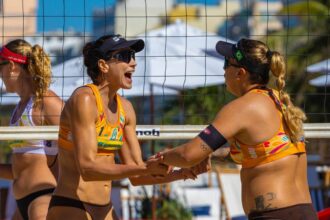 Carol e Rebecca superam americanas e decidem título do Circuito Mundial neste domingo no Rio