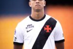 Cauan Barros entra no radar do AEK mas negociação com Vasco não avança