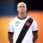 Cauan Barros entra no radar do AEK mas negociação com Vasco não avança