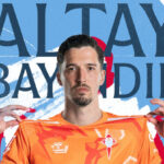 Celta de Vigo acerta empréstimo de Altay Bayindir com opção de compra junto ao Manchester United