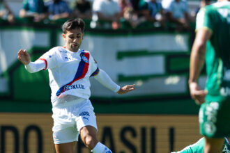 Chapecoense e Bahia medem forças em duelo pelo Campeonato Brasileiro