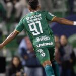Chapecoense supera São Paulo na Arena Condá e encosta na luta pela permanência