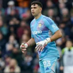 Chelsea avalia investida por Emiliano Martínez após oferta de representantes
