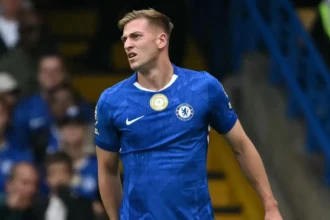 Chelsea encaminha venda de Liam Delap ao Nottingham Forest por 45 milhões de libras