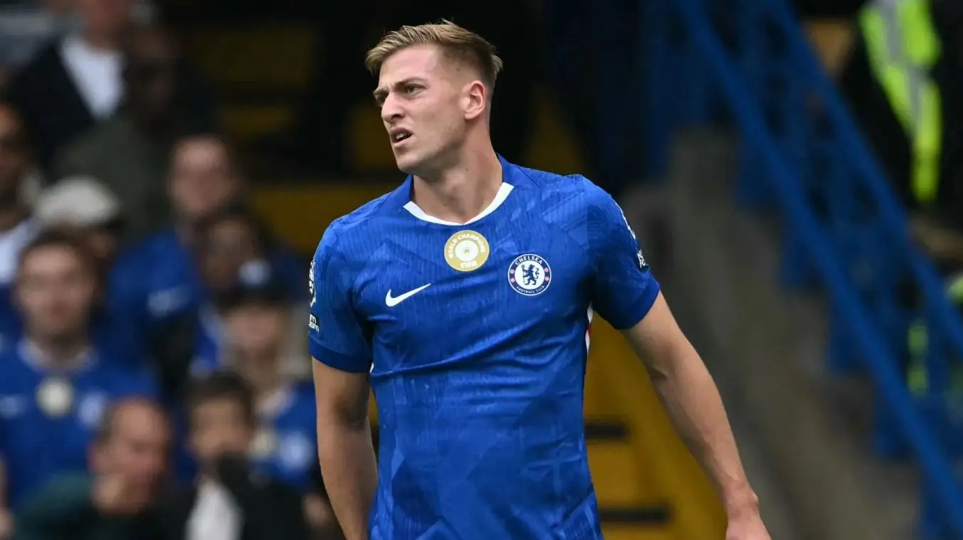 Chelsea encaminha venda de Liam Delap ao Nottingham Forest por 45 milhões de libras