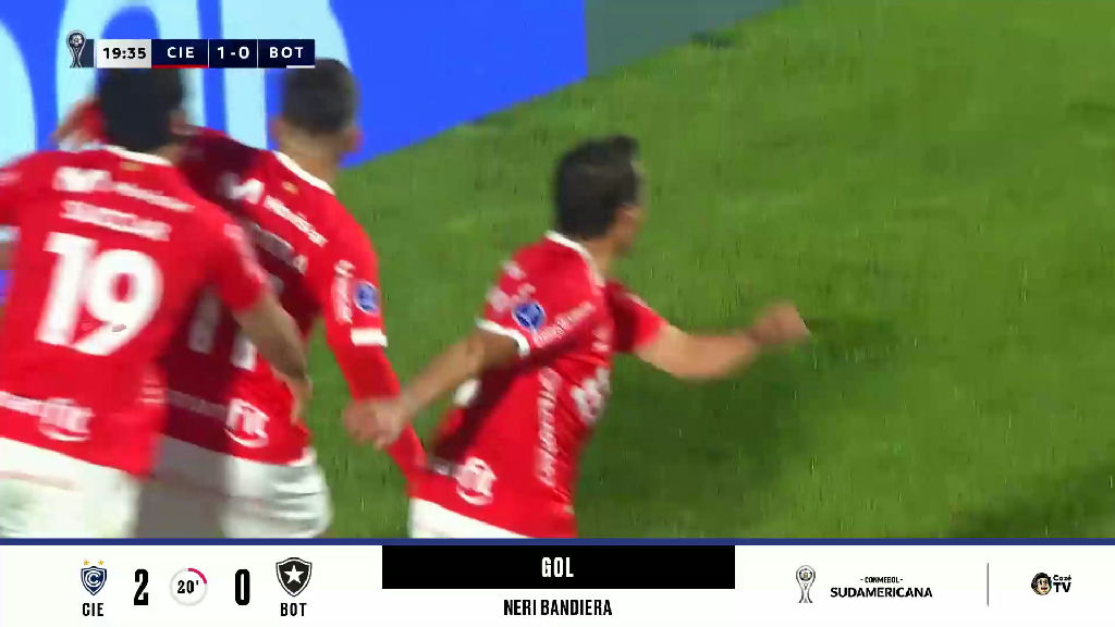 Cienciano amplia vantagem sobre o Botafogo em falha defensiva na bola aérea