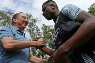 Comentarista ironiza busca do Flamengo por reforços ligados ao Botafogo
