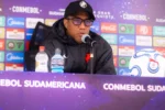 Comissão técnica do Botafogo ganha Marcelo Salles e Ronaldo Torres em treino no Nilton Santos