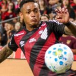 Condenação de Léo Derik por estupro expõe omissão do Athletico-pr