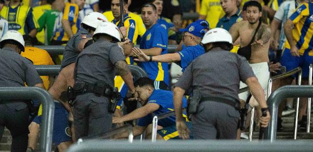 Confronto entre torcedores de Corinthians e Rosario Central termina em detenções