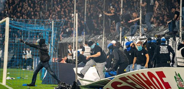 Confronto entre torcidas na Copa da Alemanha resulta em 85 feridos