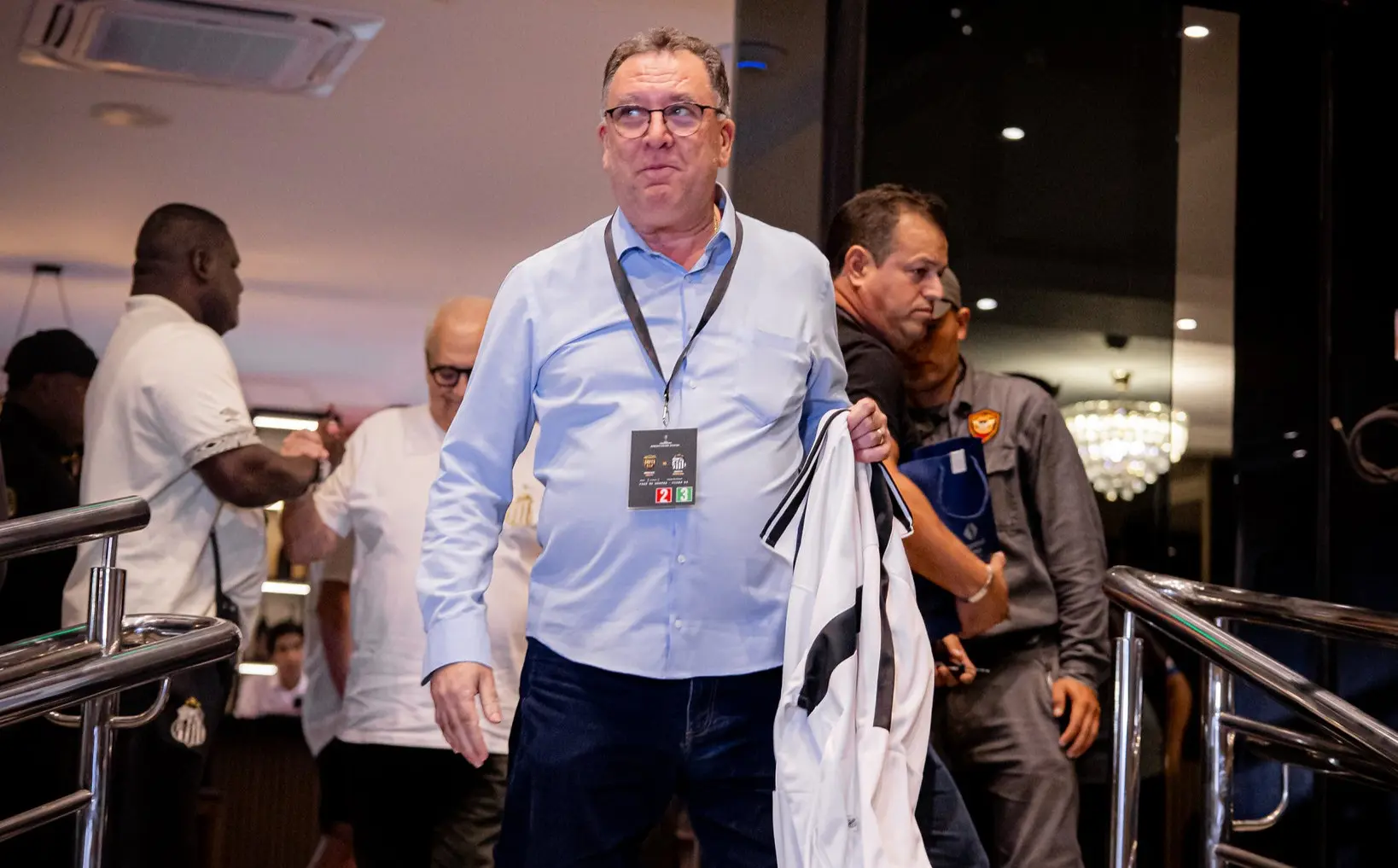 Conselho Deliberativo do Santos adia sessão que exigiria explicações de Marcelo Teixeira