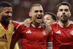 Corinthians enfrenta revés diante do Internacional enquanto adversário da Libertadores se recupera