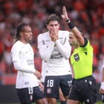 Corinthians exige áudio de arbitragem após denúncia de intimidação contra jogador