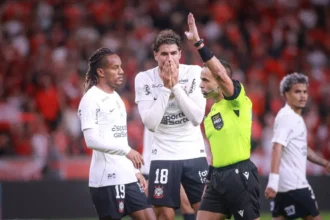 Corinthians exige áudio de arbitragem após denúncia de intimidação contra jogador