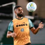 Coritiba mantém vantagem mínima sobre a Chapecoense no primeiro tempo