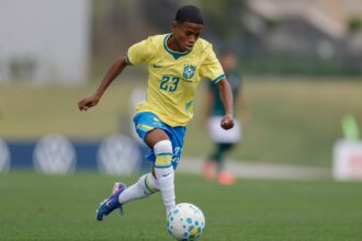 Crias da base do Vasco ganham destaque em amistoso da Seleção Brasileira Sub-20