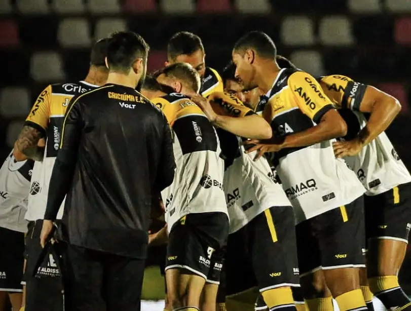Criciúma empata com Botafogo-sp no último minuto e vê liderança da Série B sob pressão