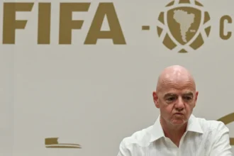 Crise na Fifa: confederações questionam liderança de Gianni Infantino