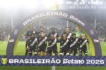 Crise ofensiva no Vasco: trio de ataque soma menos gols que John Kennedy em 2026