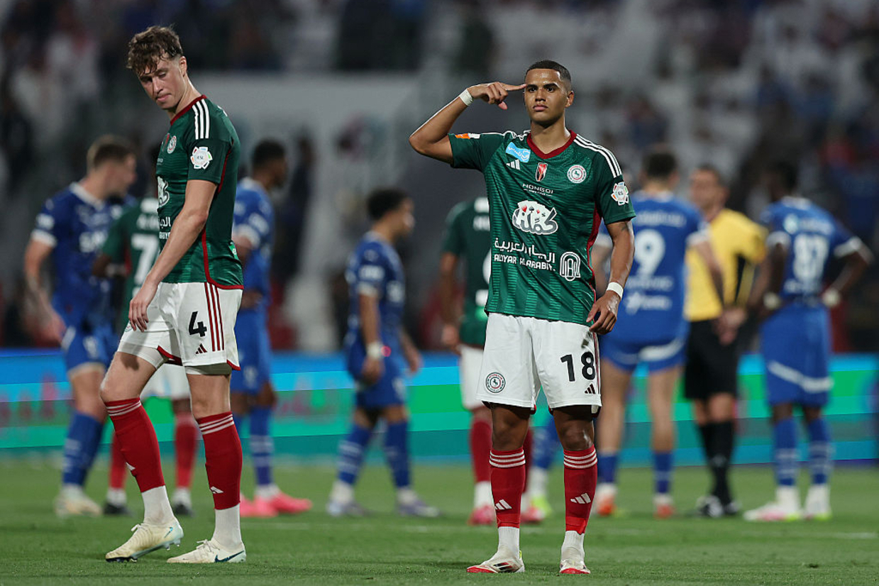 Cruzeiro avança nas negociações para contratar o atacante João Costa