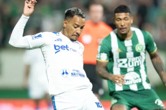 Cruzeiro e Chapecoense decidem vaga nas quartas da Copa do Brasil no Mineirão