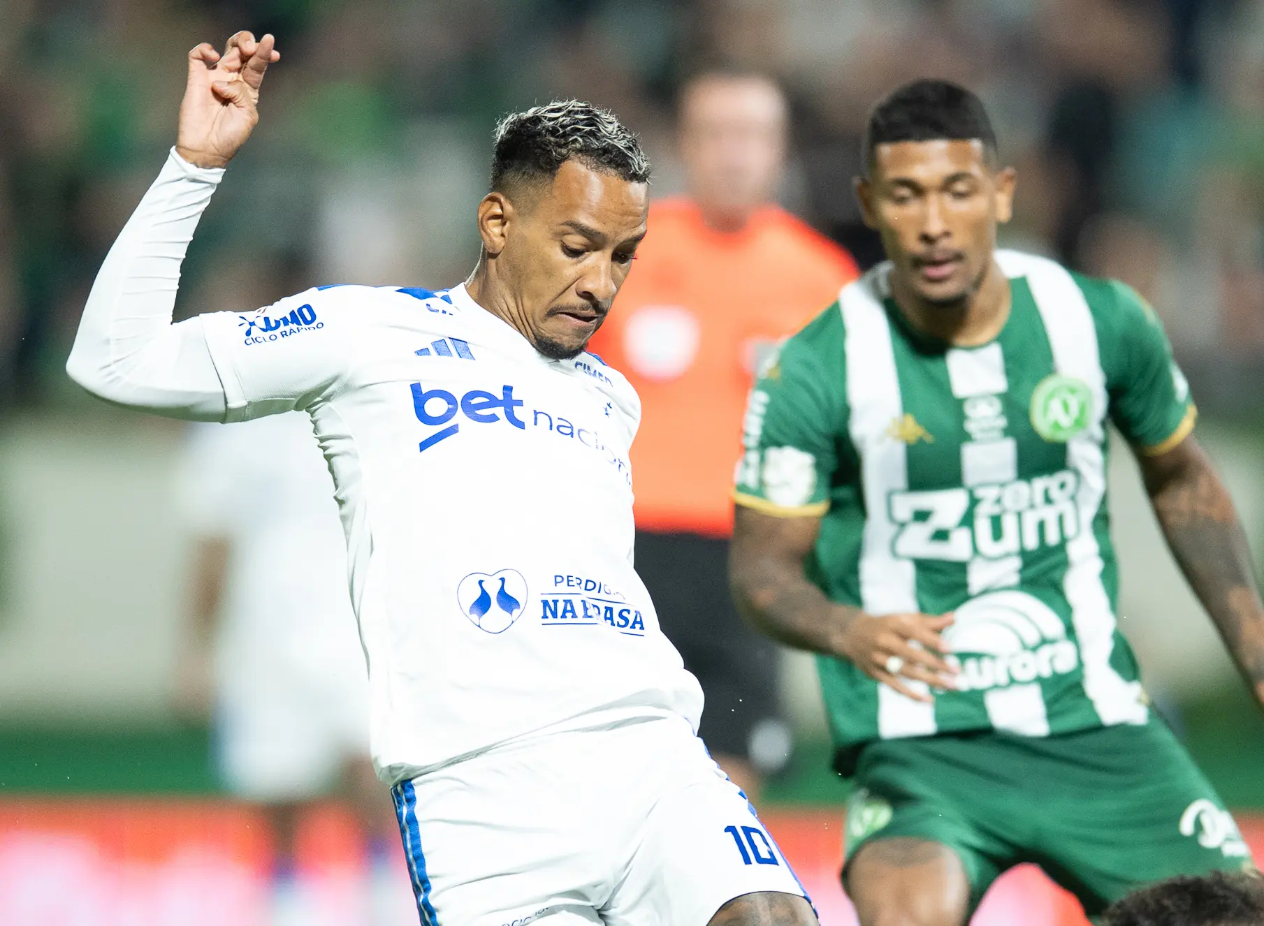Cruzeiro e Chapecoense decidem vaga nas quartas da Copa do Brasil no Mineirão