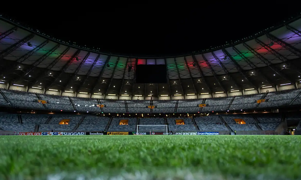Cruzeiro e Flamengo empatam no Mineirão pela ida das oitavas da Libertadores